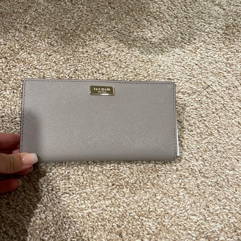 Kate Spade Stacy Laurel Way Wallet Gray Gold Saffiano WLRU2673 cityscapes